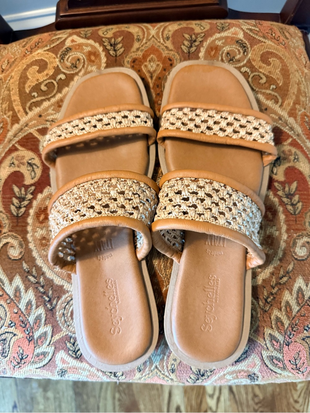 Seychelles Los Angeles Made in Italy. Leather. Wicker. Slides.9.5 EUC